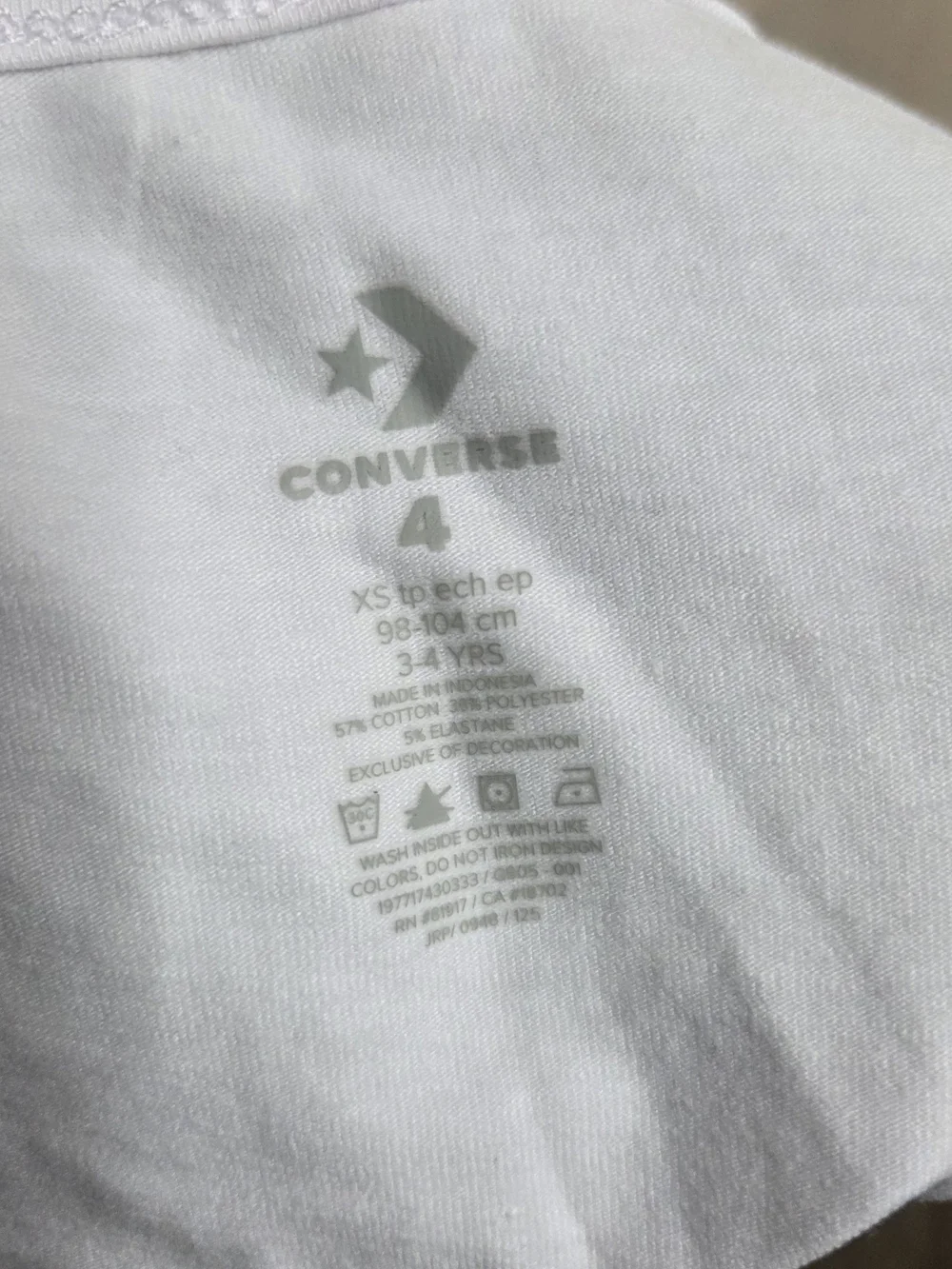 Converse clean white